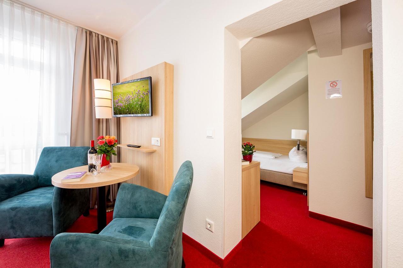Hotel Garni Sonne 제바트헤링스도르프 외부 사진